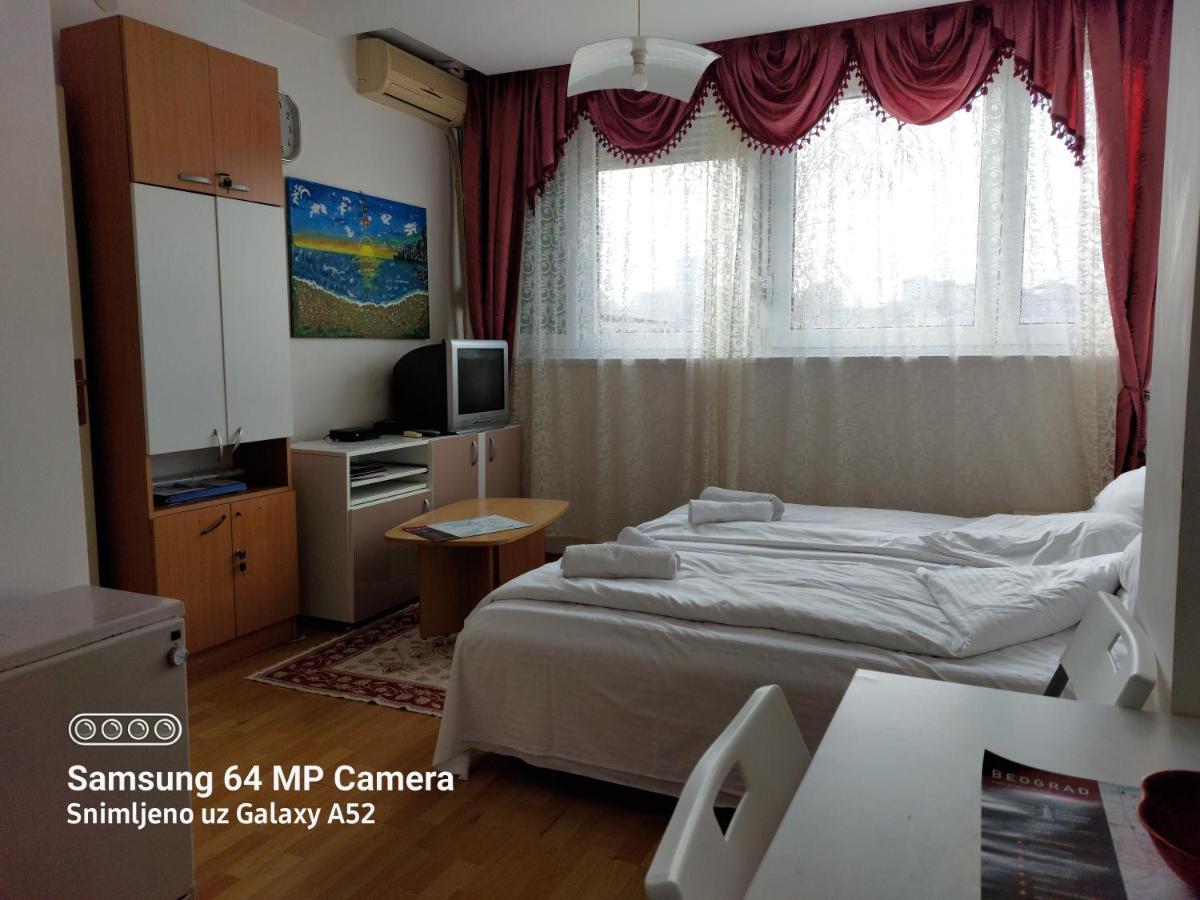 Apartment Daca Stan Belgrado Exterior foto