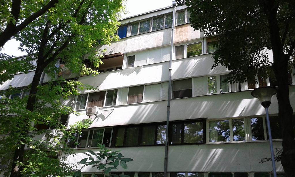 Apartment Daca Stan Belgrado Exterior foto